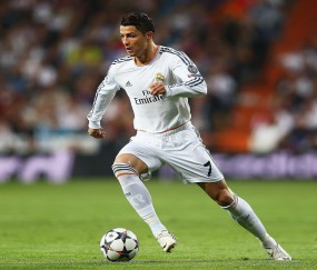 开云在线赛事平台-跨界狂想，当尼克斯巅峰对决北京队，东契奇在F1街道赛接管比赛