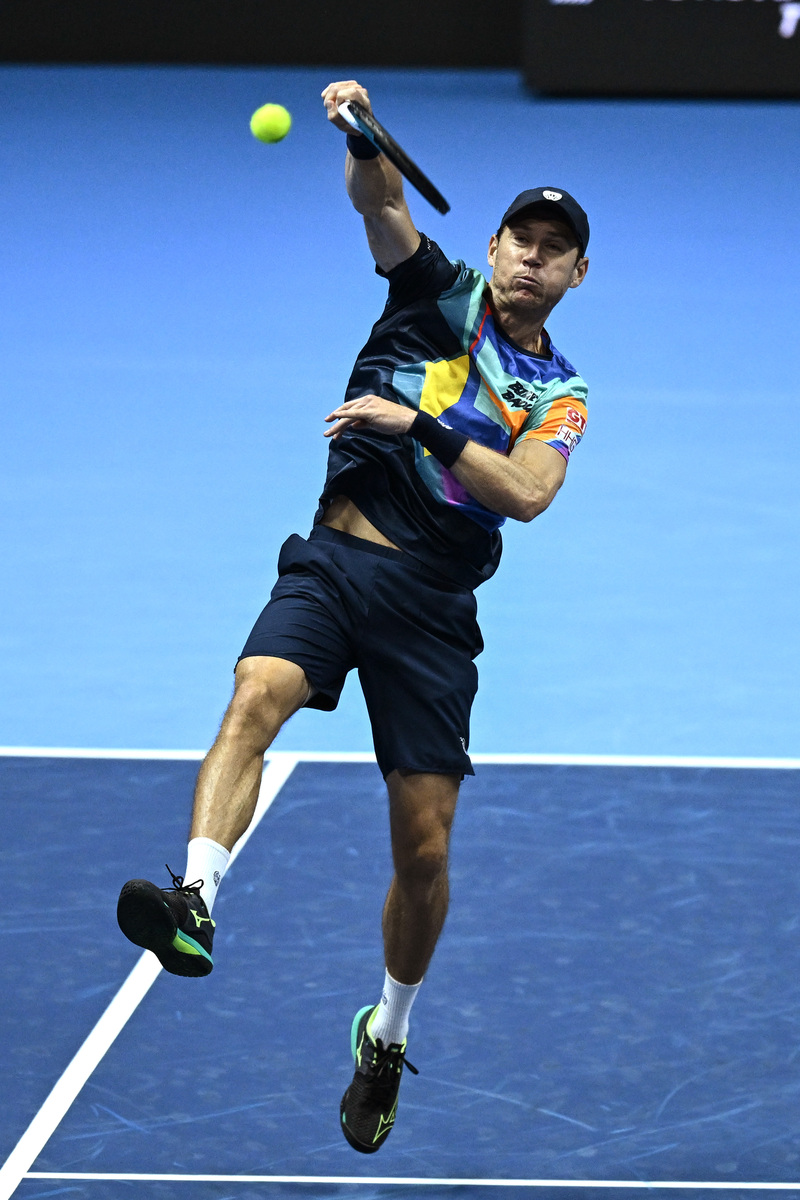 法国网球队完胜西班牙网球队，费德勒完成帽子戏法