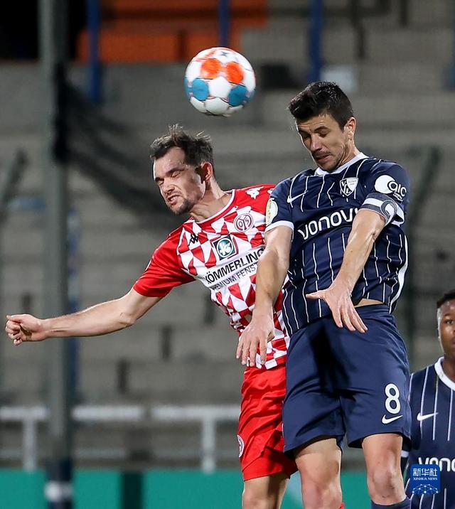 波鸿主场告捷,实现豪取三分 波鸿主场告捷,实现豪取三分