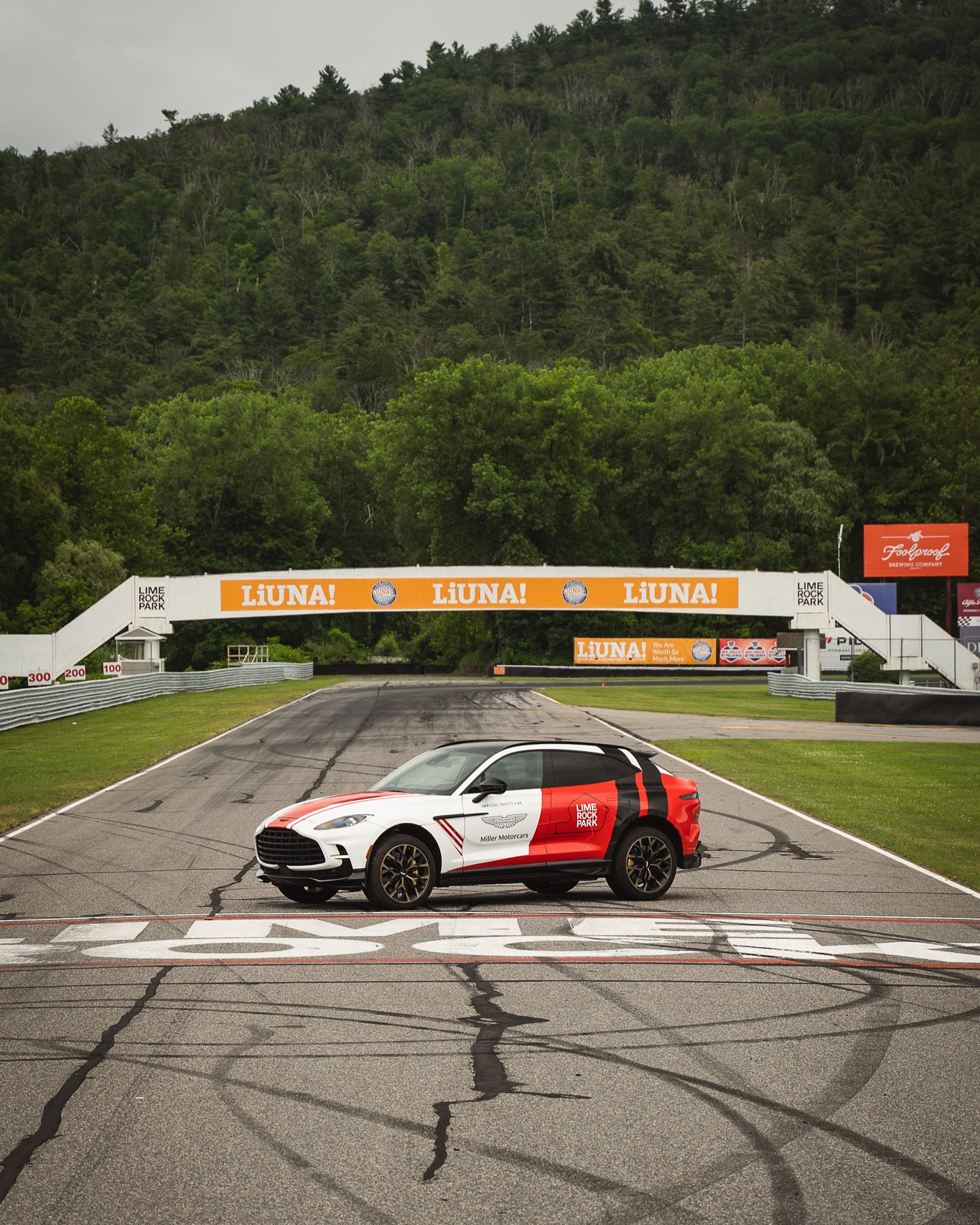 阿斯顿马丁逆转红牛车队，勒克莱尔状态火热