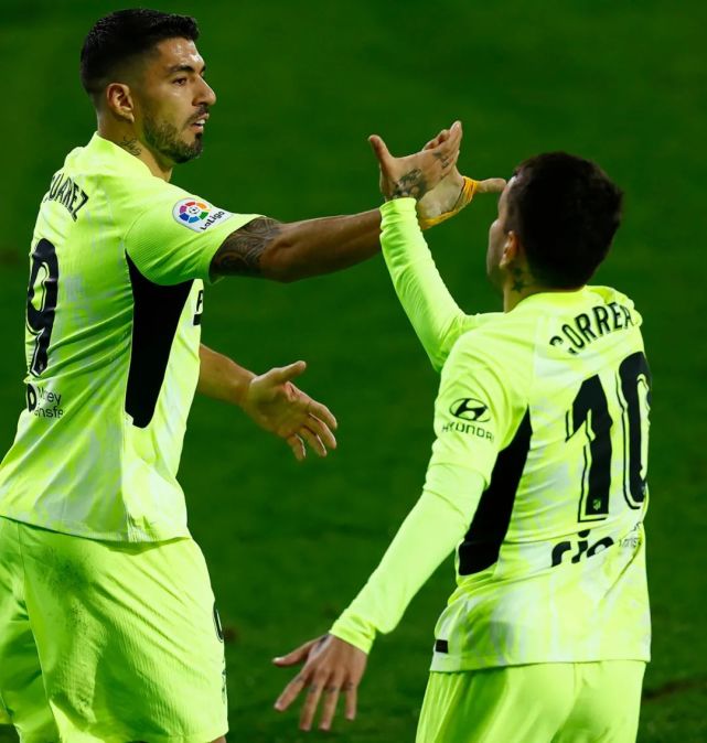 哥伦比亚险胜智利,苏亚雷斯统治全场 哥伦比亚险胜智利,苏亚雷斯统治全场