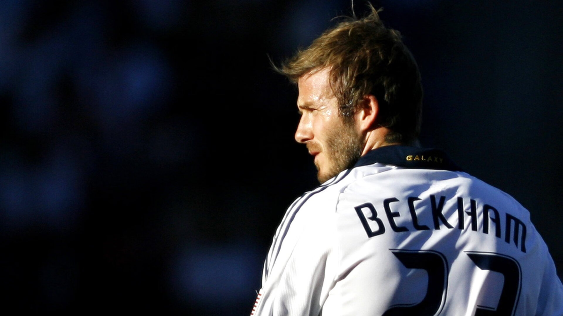 莱万攻防两端统治全场，佛罗伦萨战术纪律如何撕裂那不勒斯防线